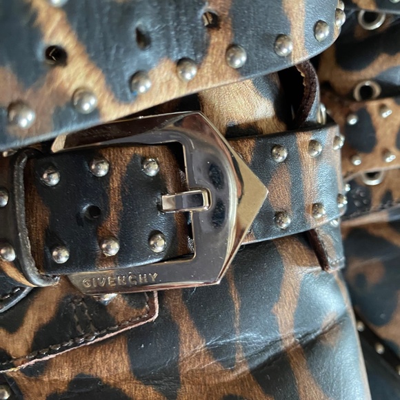 GIVENCHY STUDDED LEOPARD PRINT ANKLE BOOTS - Picture 3 of 9